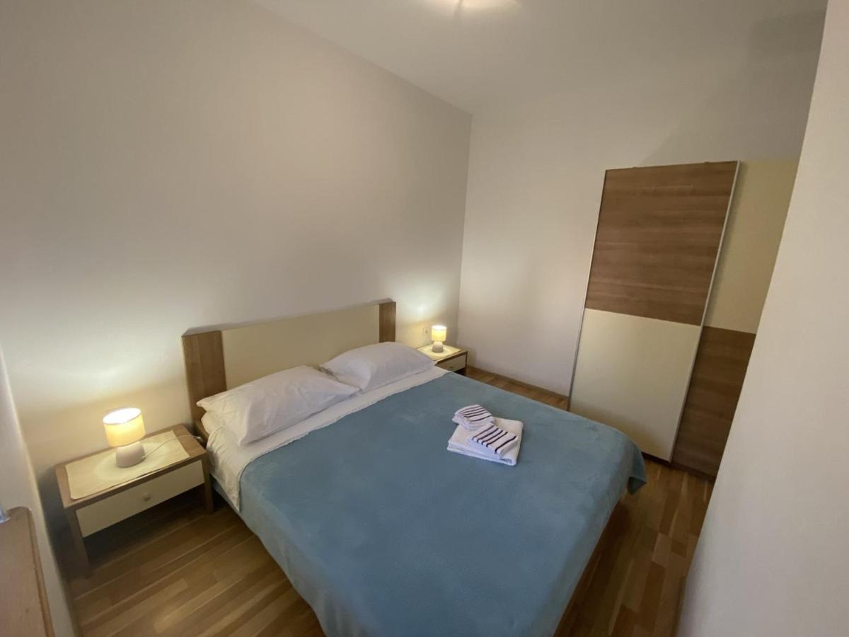 Apartments Zvonimir Privlaka  Exterior photo