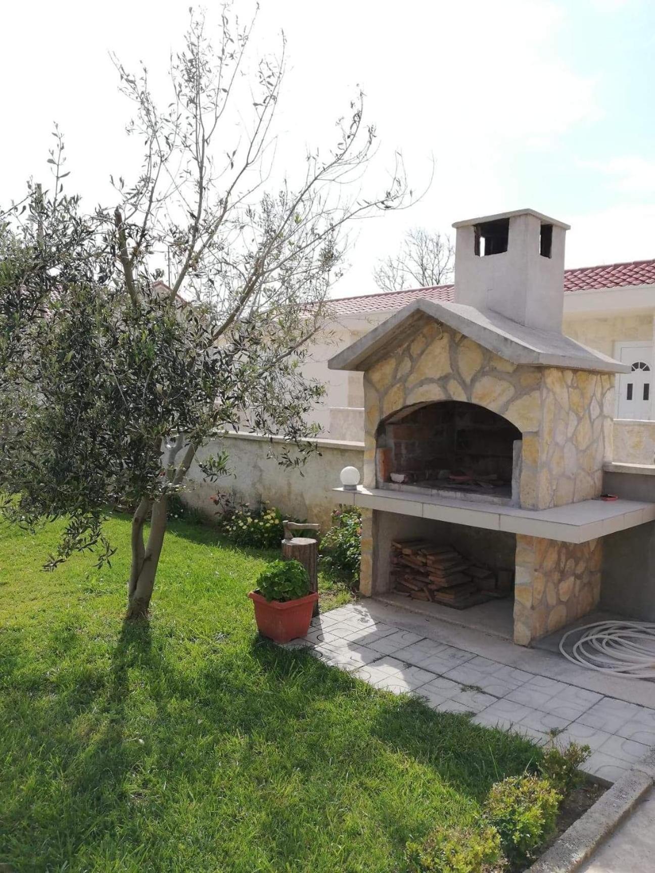 Apartments Zvonimir Privlaka  Exterior photo